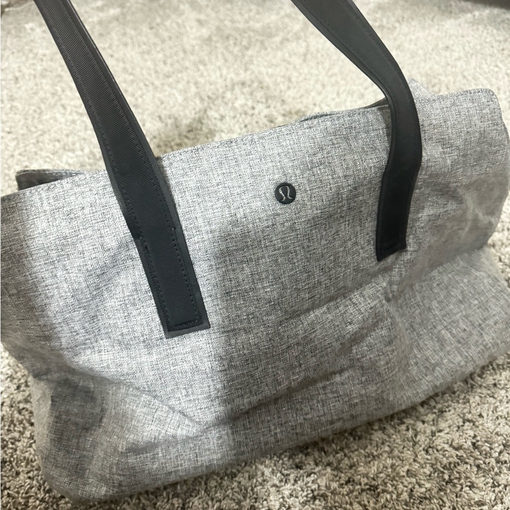 Lululemon Athletica Black and Gray Tote
